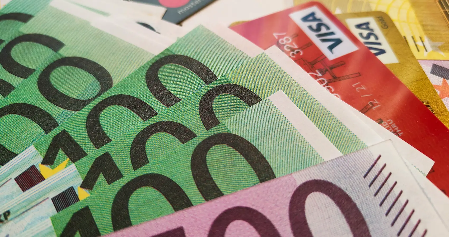 Placer son argent en Andorre : fiscalité, banque, investissement et  avantages pour les Français